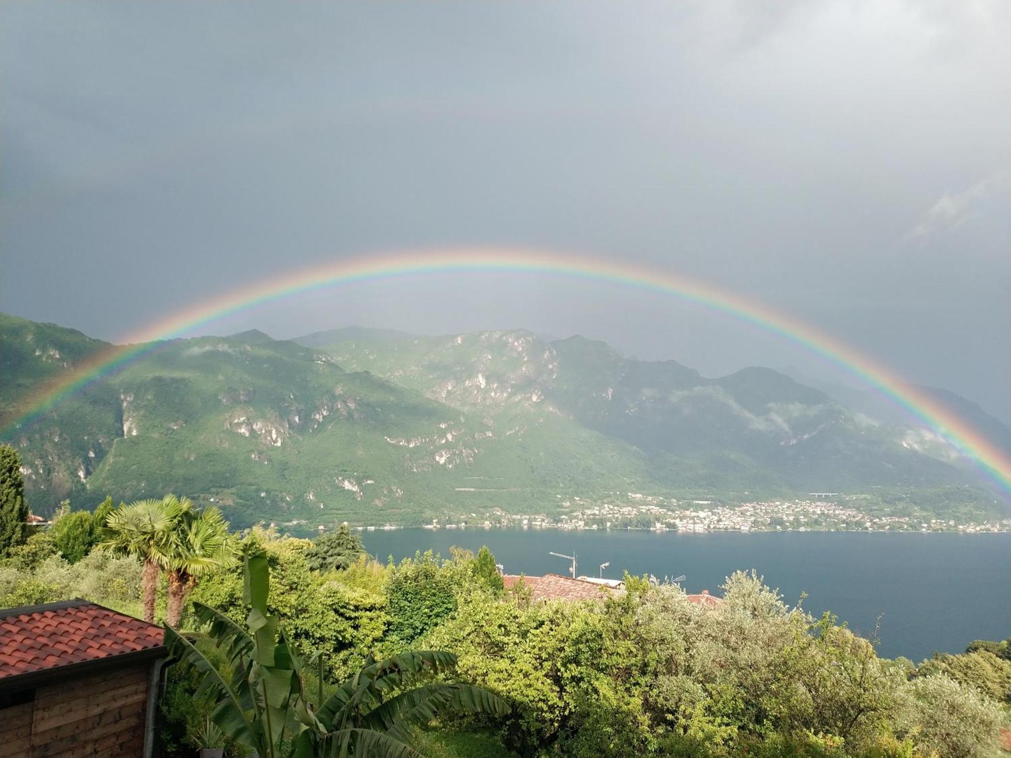 Apartment A Lago Private Beach And Parking Oliveto Lario Pokoj fotografie